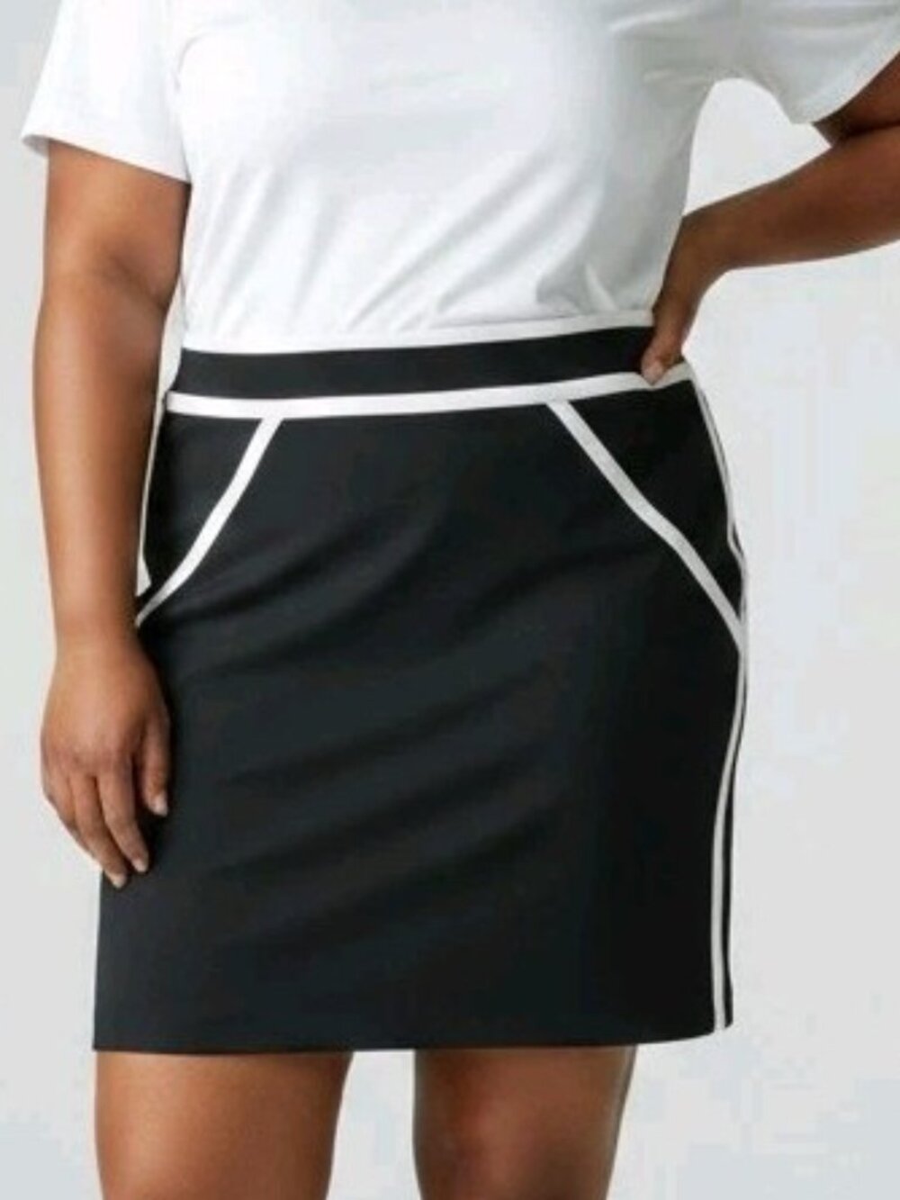 Worthington Women's Size 18W Knee Length Pencil Skirt Black White